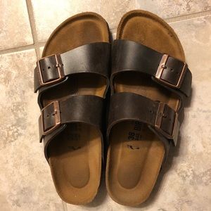 Birkenstock’s Arizona Leather soft foot bed